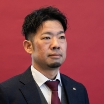 ビジネス委員長：桑前　陽介