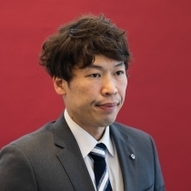 総務広報委員長：東口　晃三